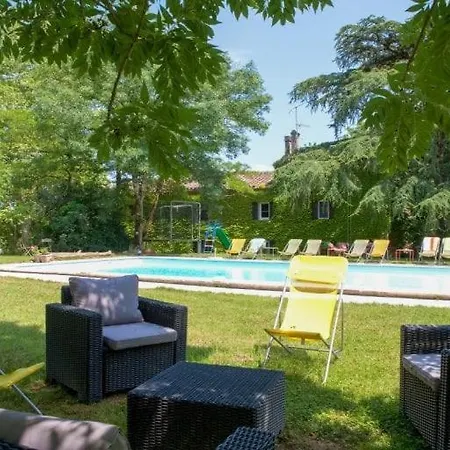 بيت للعطل Le Verger De L'espargne, Large & Pool